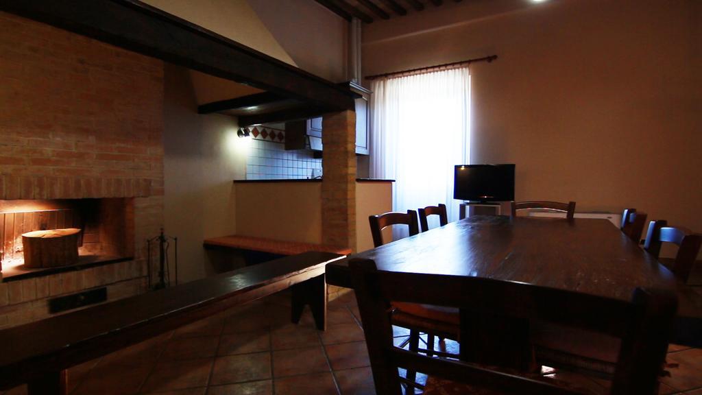 Appartement Antica Grancia Di Quercecchio à Montalcino Extérieur photo